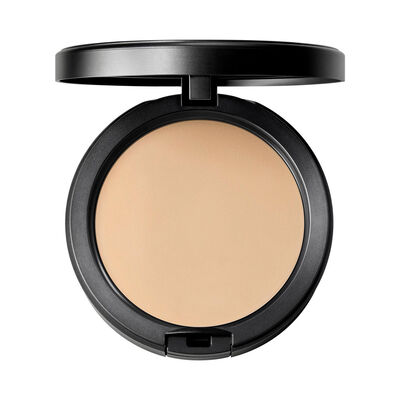 BASE NC15  STUDIO FIX POWDER 